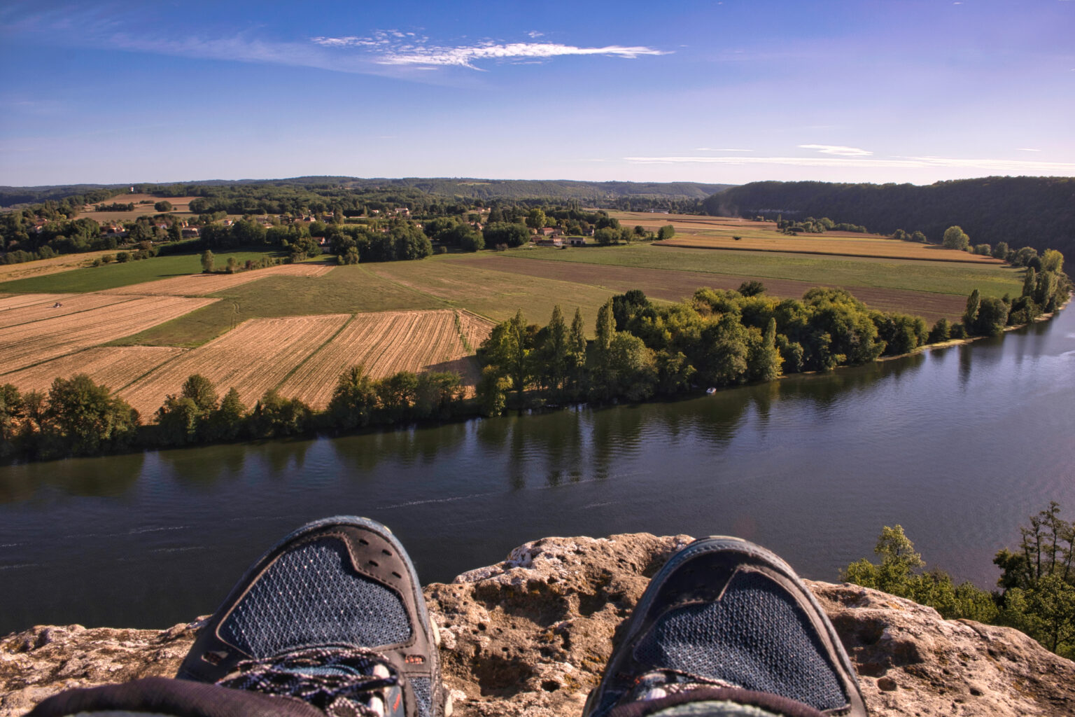 P52-2022_34 - A mes pieds