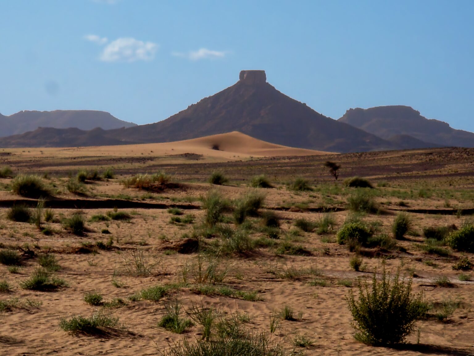 Le plat à tajine de Tissemoumine, Maroc